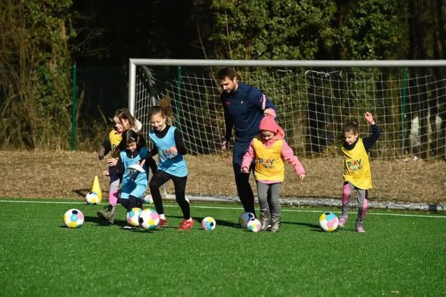 1736179840993078173.jpg 1736175579654.jpg